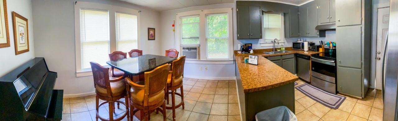 Private Home In Ocala With Fenced Yard, Piano, Central Location, Pets Welcome Ngoại thất bức ảnh